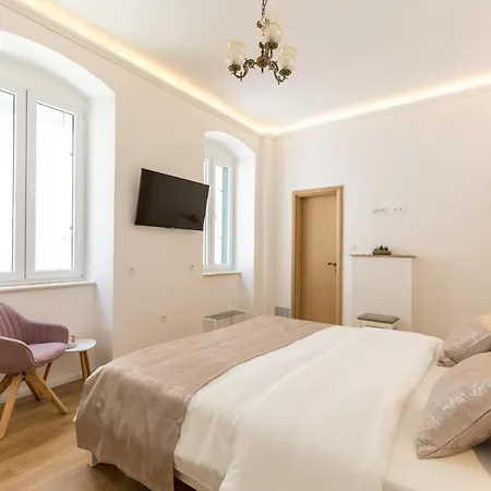 Luxury In The Center Of - Maniva 3* ספליט