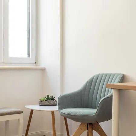 Luxury In The Center Of - Maniva בית הארחה