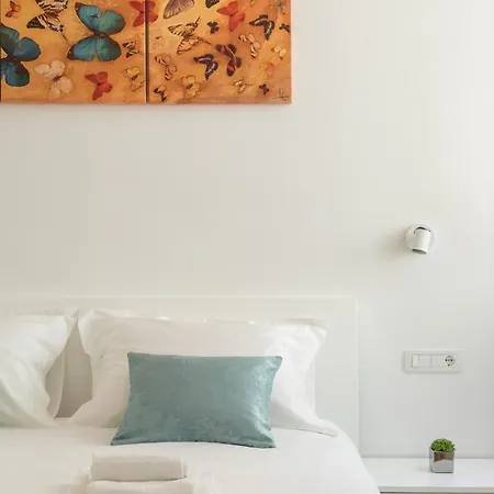 בית הארחה Luxury In The Center Of - Maniva