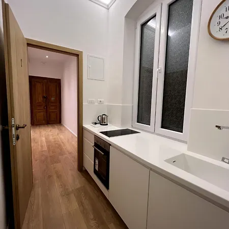 בית הארחה Luxury In The Center Of - Maniva