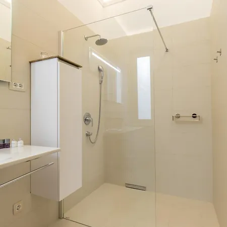 Luxury In The Center Of - Maniva Konukevi