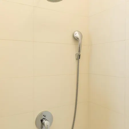 Luxury In The Center Of - Maniva 3*