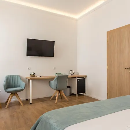 Luxury In The Center Of - Maniva 3*